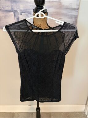 bebe Black Mesh Short Sleeve Top Size Small Like New
